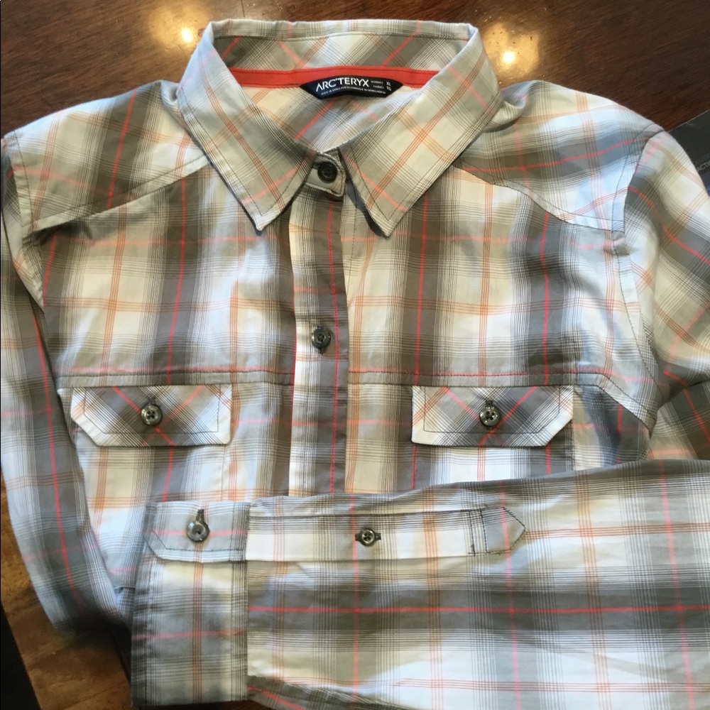 Arc’teryx  long sleeve “Melodie” shirt